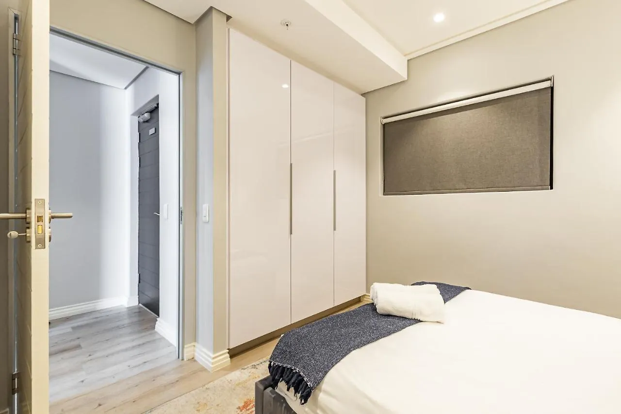 16 On Bree One Bedroom With Amazing Views Of Cape Town