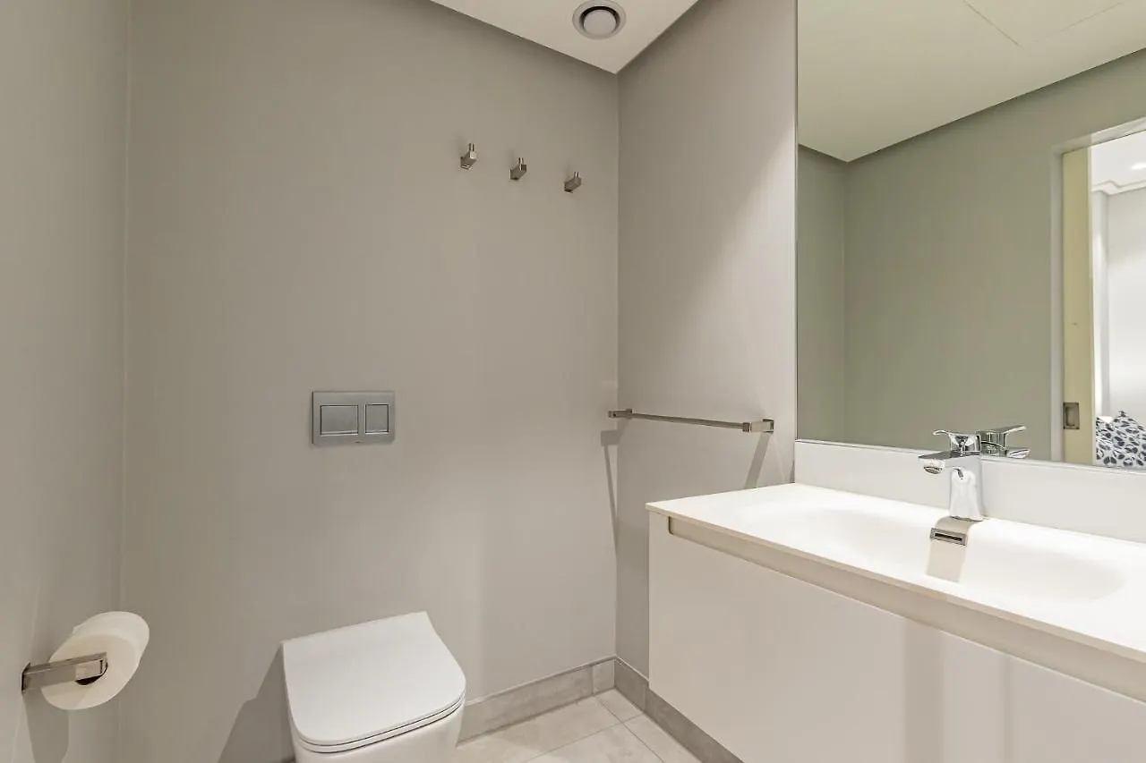 16 On Bree One Bedroom With Amazing Views Of Cape Town 0*,