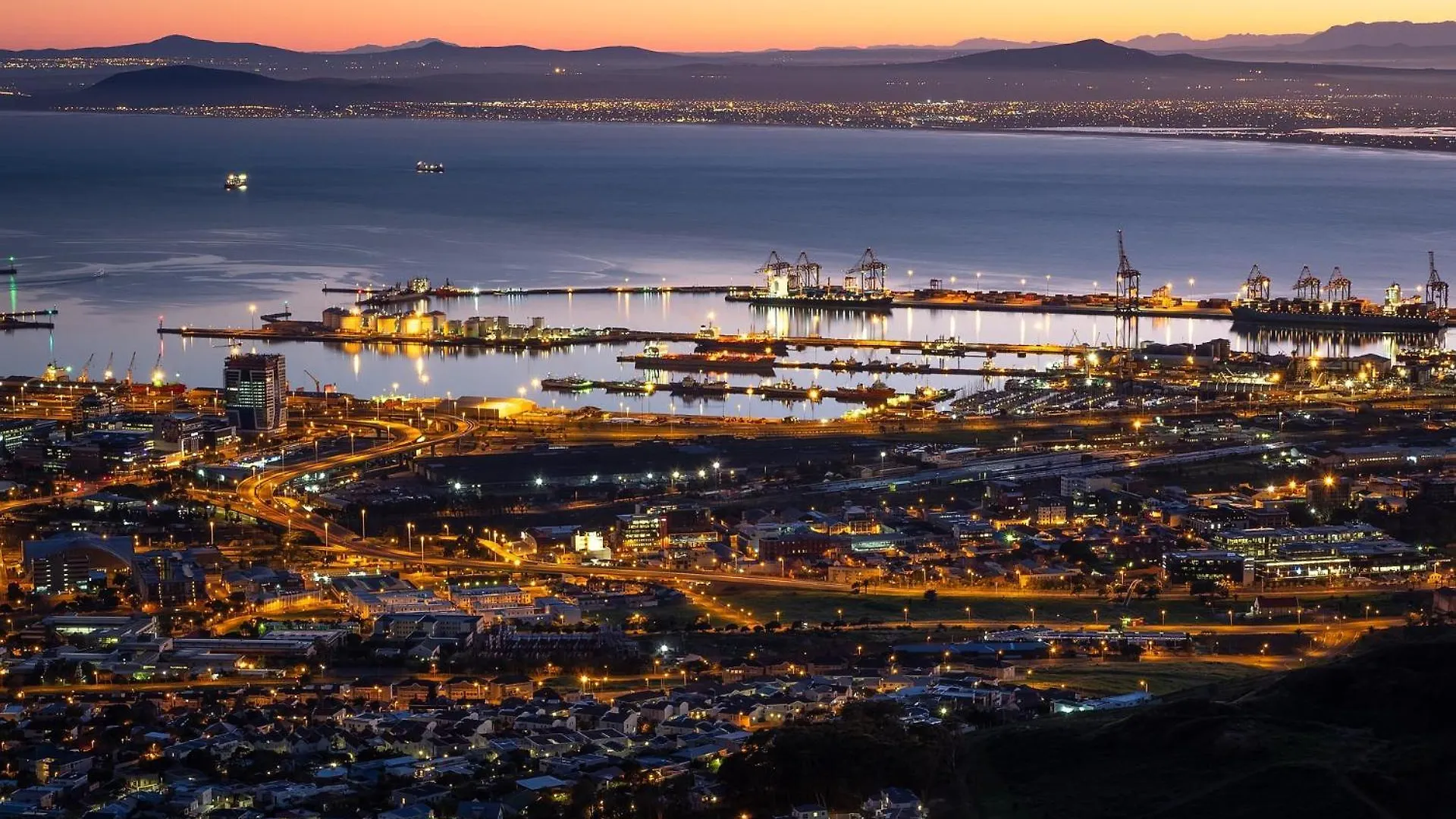 Apartment 16 On Bree One Bedroom With Amazing Views Of Cape Town South Africa